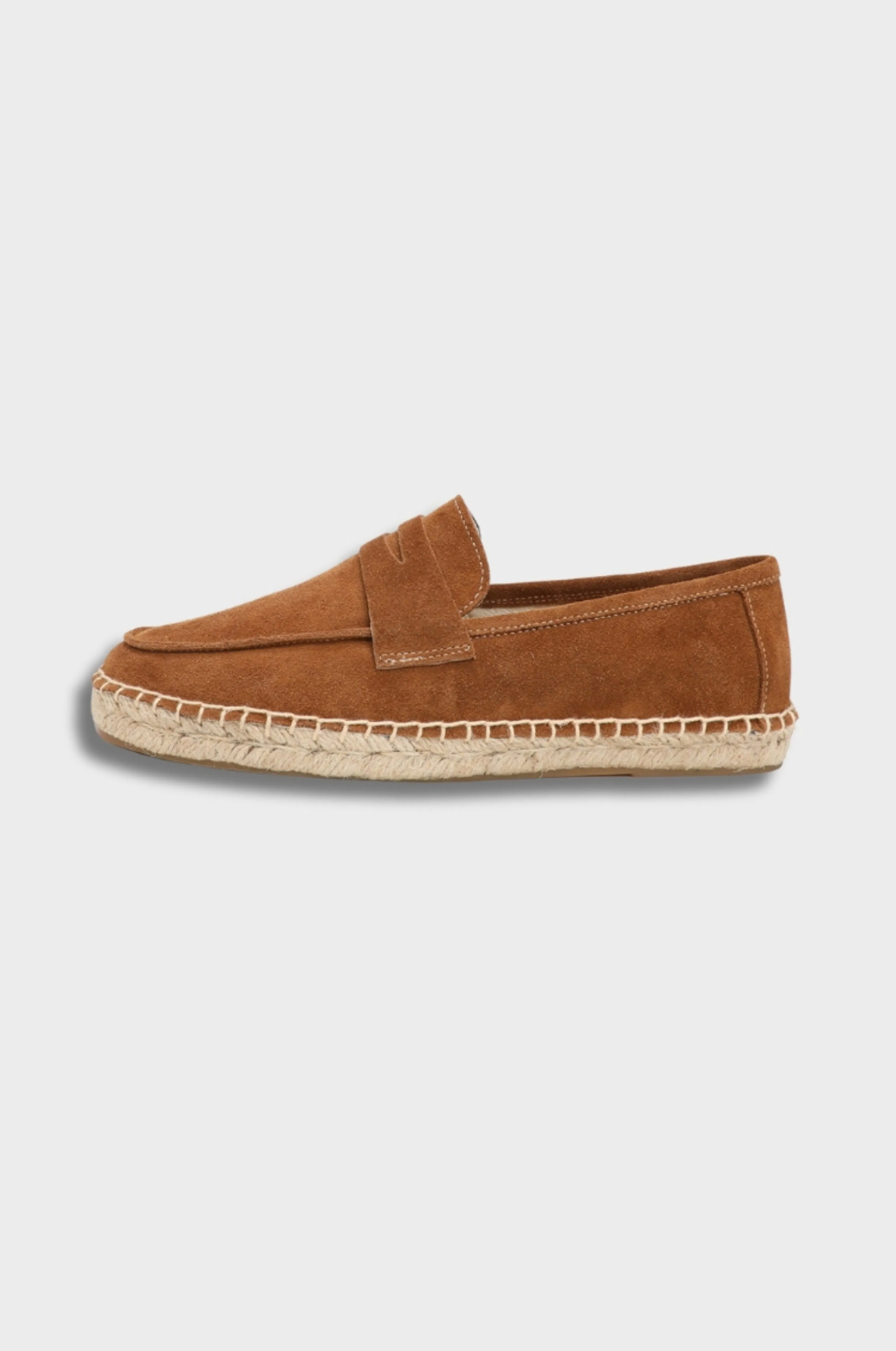 ESPADRILLES Customer-first approach MOCASSINI Limited-edition
