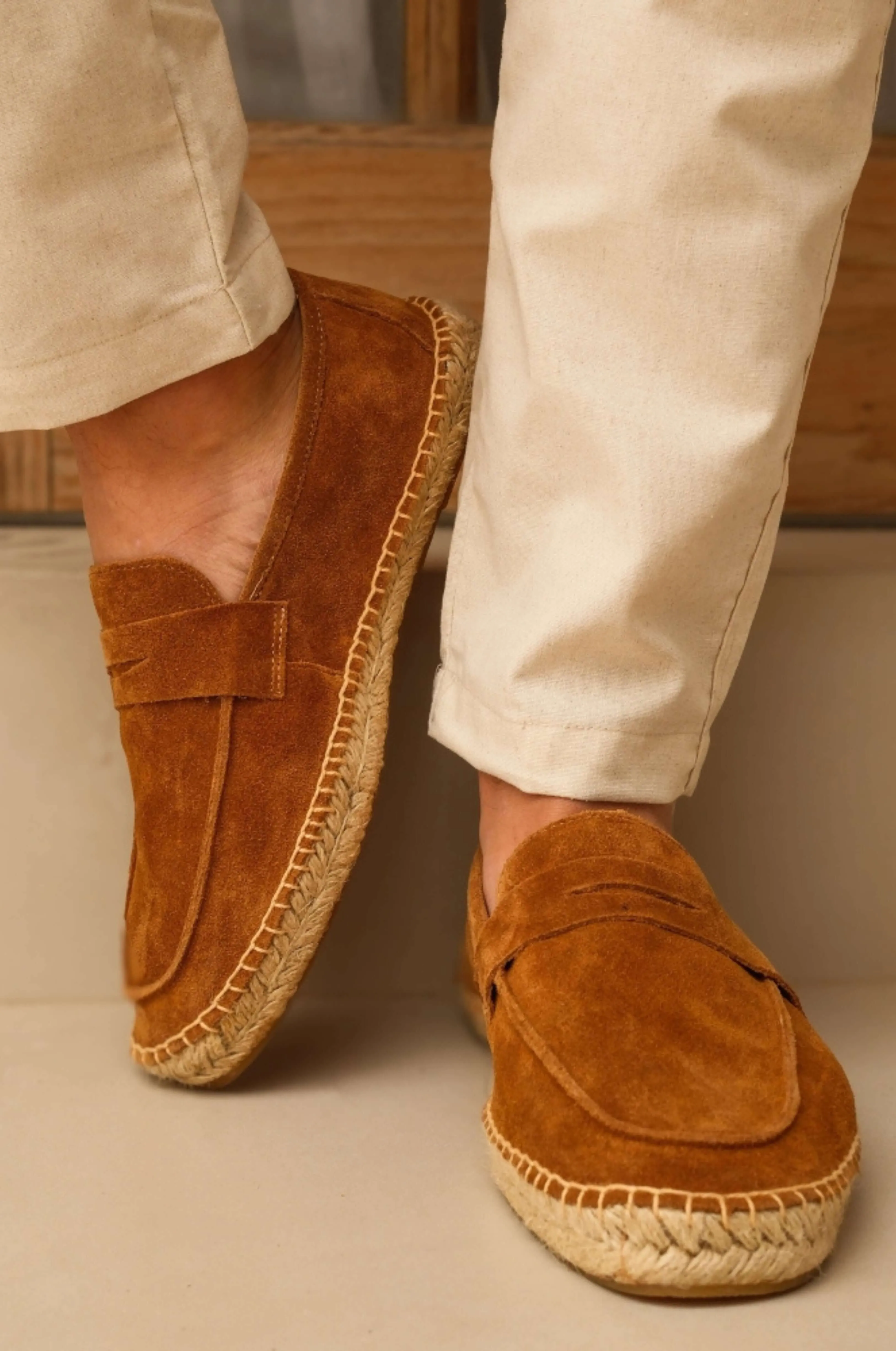 ESPADRILLES Customer-first approach MOCASSINI Limited-edition