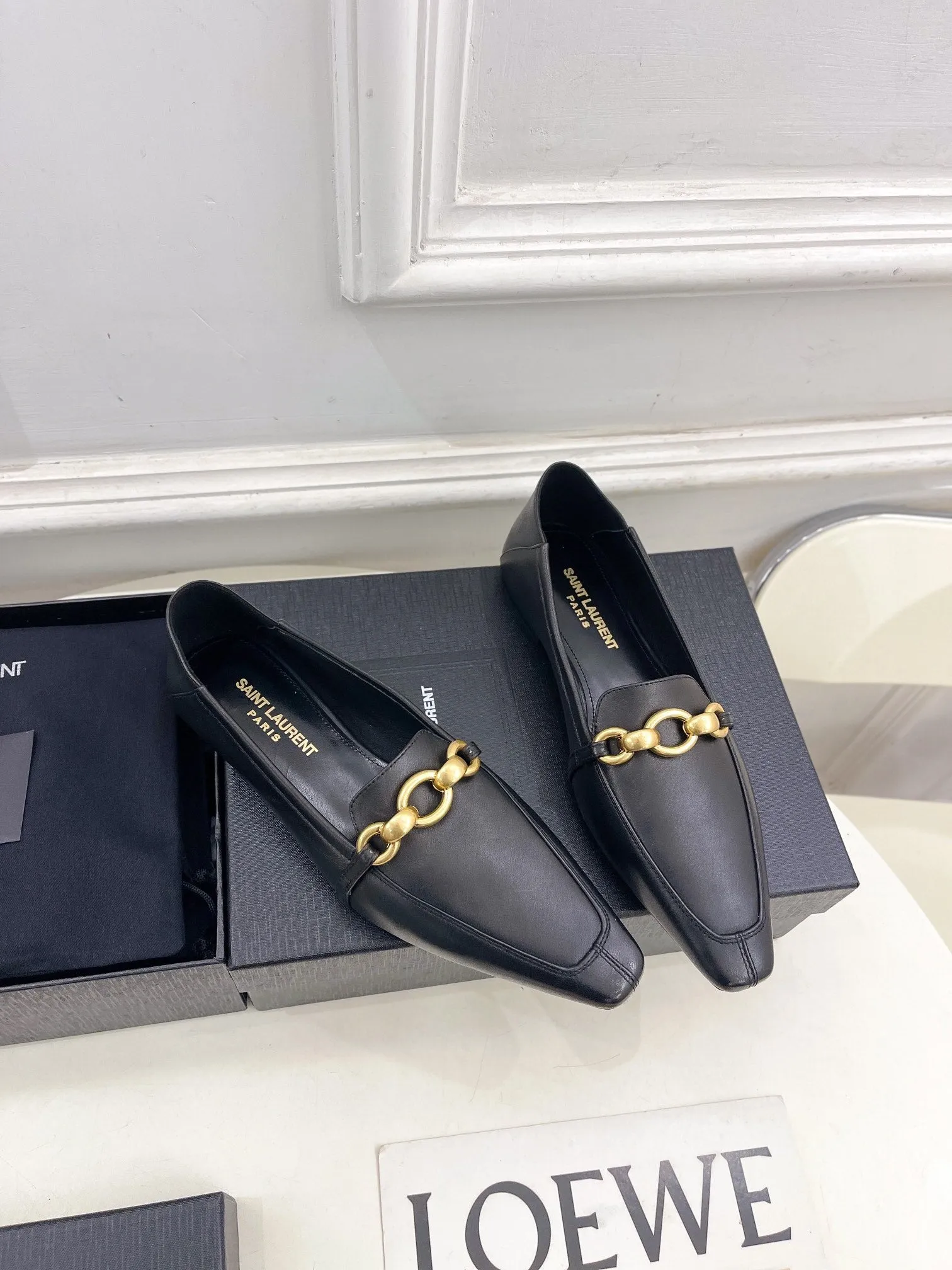 Expert help FLAT CALFSKIN SMOOTH Saint CHAIN BLACK Global delivery GOLD WITH Laurent IN LOAFERS