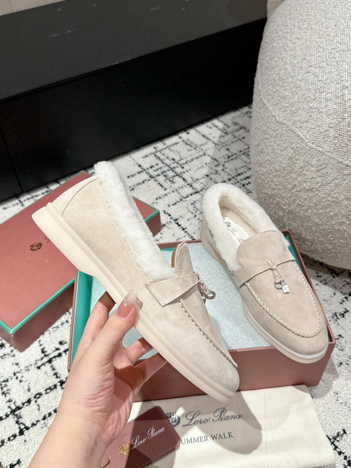 LP Summer Charms Walk Loafers In Light Beige Mix White Suede With Rabbit Fur Lining 985650