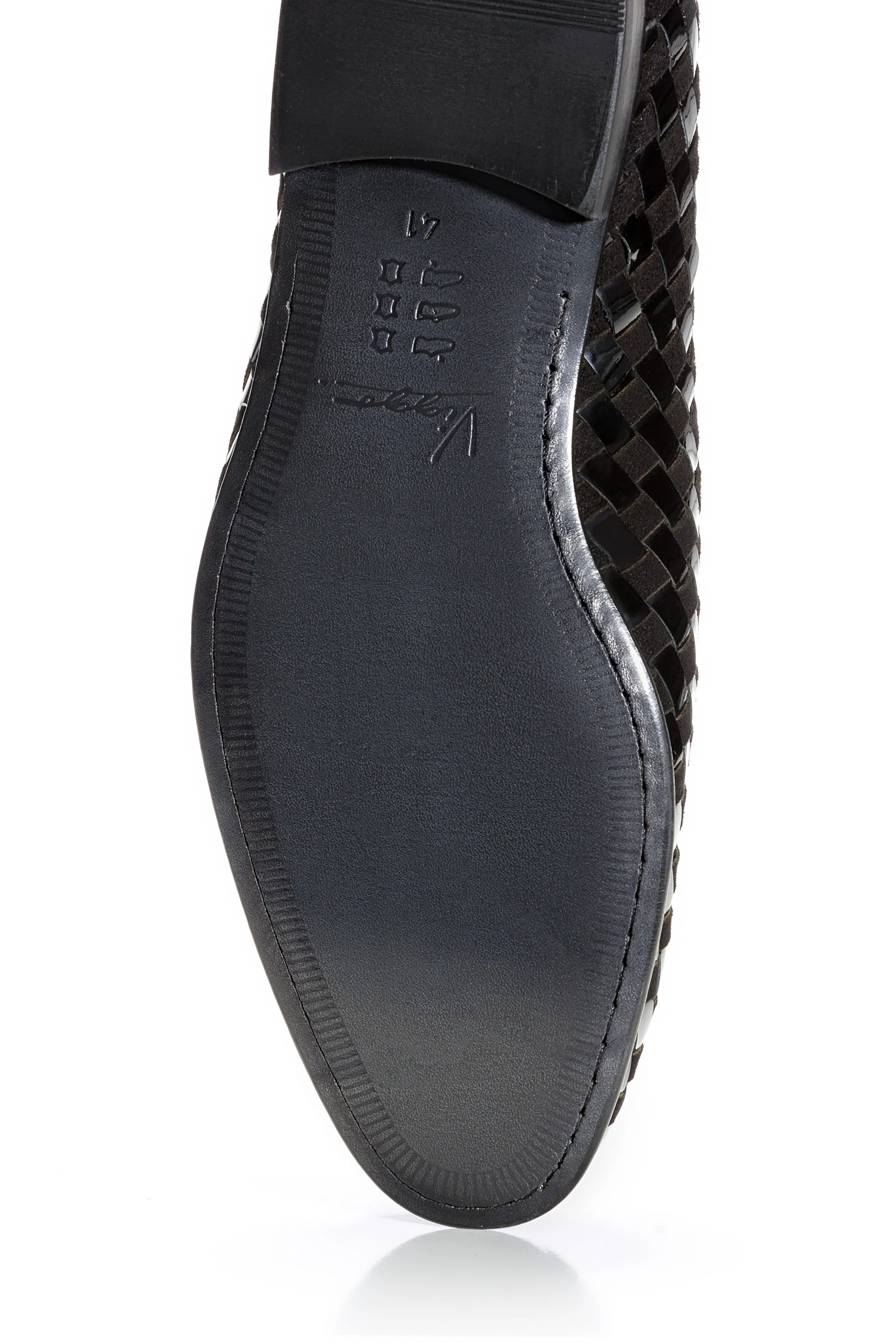 Pantofi tuxedo impletiti cu ciucuri